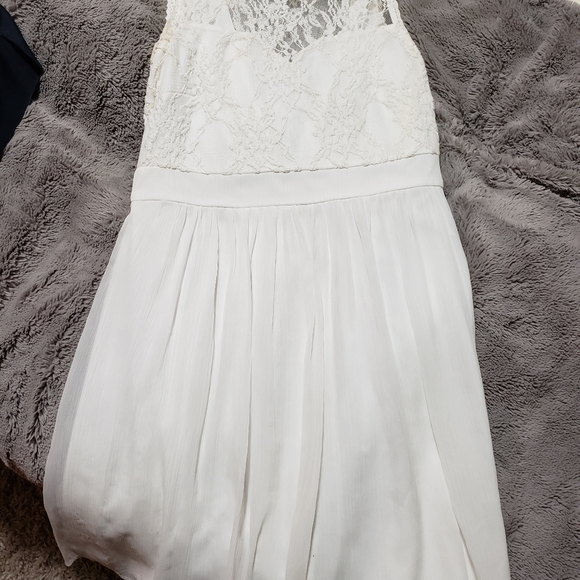 multiple dresses - Picture 2 of 11